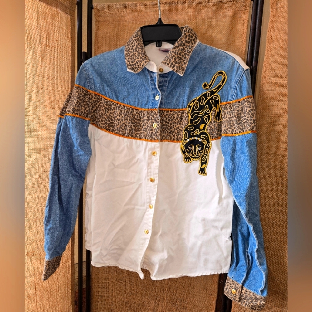 Women's Y2K Vintage Leopard Denim Button-Up Shirt Size 9/10 - Picture 1 of 10